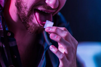 CEO de startup de R$ 10 bi é demitido após consumir LSD antes de reunião