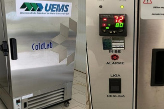 UEMS faz empréstimo de ultrafreezer a SES/MS para logística de vacinas