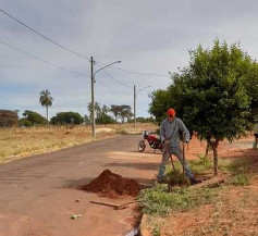 Prefeitura faz limpeza e manutenção do sistema de captação de águas em Nova Andradina