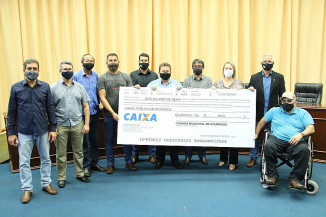 Câmara faz repasse simbólico de R$ 2 milhões para prefeitura ampliar ações contra Covid-19