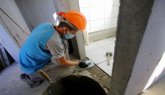 Funtrab seleciona 50 azulejistas para empresa de construção civil