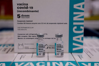 MS deve receber 51.500 mil vacinas da AstraZeneca nesta quinta-feira (10), diz SES