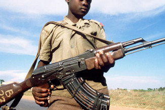 ONU: mais de 8,5 mil crianças foram usadas como soldados em 2020