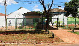 Faixada da Escola Estadual “Professora Zélia Quevedo Chaves”