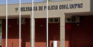 Em ataque de fúria contra a namorada, homem também bate no pai e na irmã em Dourados