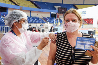 Capital ultrapassa a marca de 300 mil pessoas completamente imunizadas contra a Covid-19