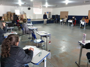 Diretores de escolas passam por curso de inteligência emocional