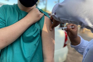 Dourados: Adolescente de 12 a 17 anos podem se vacinar nesta segunda-feira