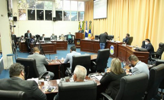 Confira quem votou a favor da cobrança da 'Taxa do Lixo' em Dourados