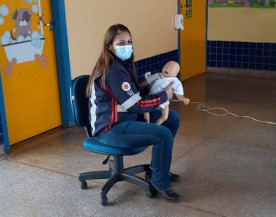 Samu ministra aulas de primeiros socorros a professores da educação infantil