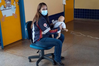 Samu ministra aulas de primeiros socorros a professores da educação infantil