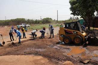 Dourados: Prefeitura inicia operação tapa-buracos na região do Parque das Nações II