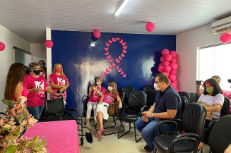 Guedes participa da abertura da campanha “Outubro Rosa” da ACCGD