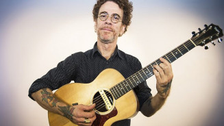 Nando Reis fará show gratuito em Campo Grande