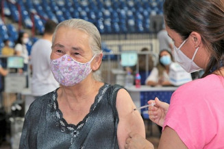 Neste sábado, vacinação contra Covid começa pela manhã e é para reforço e 2ª doses em Campo Grande