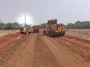 Dourados: Prefeitura realiza 56 km de patrolamento em setembro