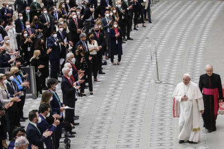 Papa faz apelo por 'leis urgentes e sábias' a favor do clima