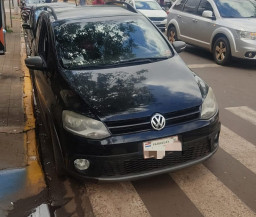 Veículo irregular é apreendido por agentes de trânsito da PM