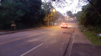 Trecho da Rua Hayel Bon Faker afetado no temporal é liberado em Dourados