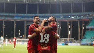 Gilberto faz 'gol relâmpago', Bahia vence a lanterna Chapecoense