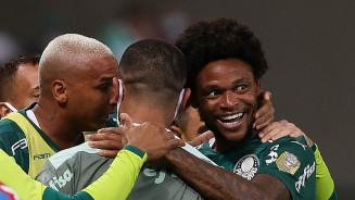 Palmeiras vence de virada, assume vice-liderança e mantém Sport no Z-4