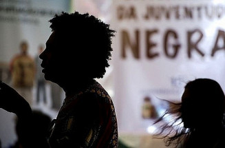 Senado aprova texto que tipifica injúria racial como racismo
