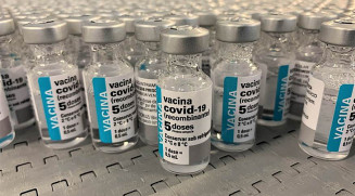 Injeção contra covid-19 funciona no longo prazo, diz AstraZeneca