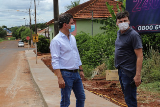 Prefeitura de Maracaju investe em obras de drenagem e calçadas na Vila Juquita