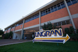 UNIGRAN contrata profissionais de diferentes áreas