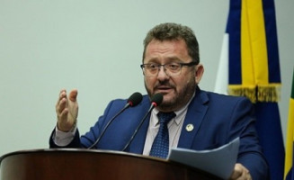 Vereador Laudir solicita revitalização da Praça do Cinquentenário