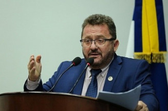 Vereador Laudir solicita revitalização da Praça do Cinquentenário