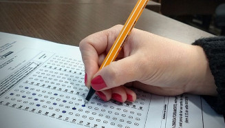 Mais de 100 concursos públicos com inscrições abertas reúnem 15,8 mil vagas no país