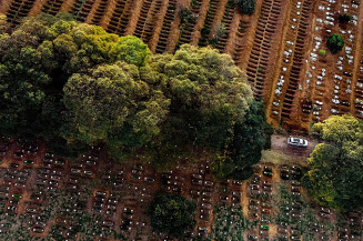 Governo anuncia fim da emergência sanitária por covid-19 no país