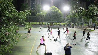 Praça Belmar Fidalgo recebe novo sistema de iluminação