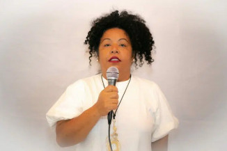 Professora Luhhara é anunciada como pré-candidata ao governo pelo PSOL em MS