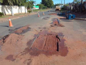 Prefeitura realiza a recuperação de várias ruas em Nova Andradina