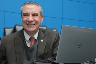 Paulo Corrêa pede construção e reforma de escolas em Rio Brilhante e Ponta Porã