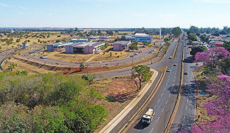 UEMS lança edital com mais de 500 vagas em 13 cidades para migrantes e refugiados