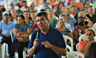 Creusimar tem pedidos de tapa-buracos e troca de lâmpadas atendidos em vários bairros