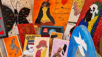 Praça dos Imigrantes recebe exposição de arte sensorial durante o mês de agosto