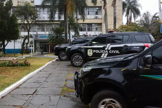 Após denúncias de assédio contra Trad, polícia faz operação na Prefeitura da Capital