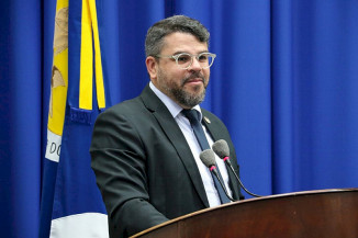 Mauricio Lemes pede reforma no prédio da lavanderia popular na vila Cachoeirinha