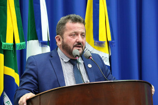 Laudir cobra instalação de semáforo em região com constantes registros de acidentes na Weimar Torres