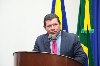 Vereador Olavo Sul sugere liberação da pesca em lagos de parques de Dourados