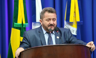 Laudir cobra cobertura para posto de saúde e serviços de pavimentação e tapa-buracos em Dourados