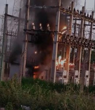 Imagens mostram incêndio em subestação onde ocorreu curto-circuito. — Foto: Reprodução