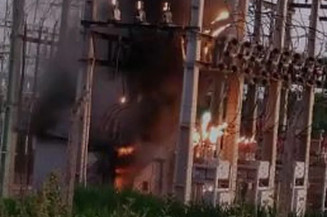 Imagens mostram incêndio em subestação onde ocorreu curto-circuito. — Foto: Reprodução