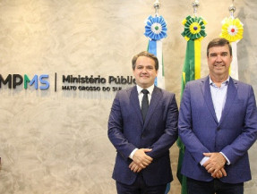 Governador eleito, Riedel realiza visita de cortesia ao MPMS