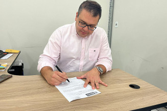 Prefeito assina convênio de R$ 1 milhão para reestruturação da Ronda Escolar