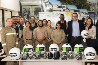 Alan Guedes entrega novos equipamentos de proteção para a Agetran